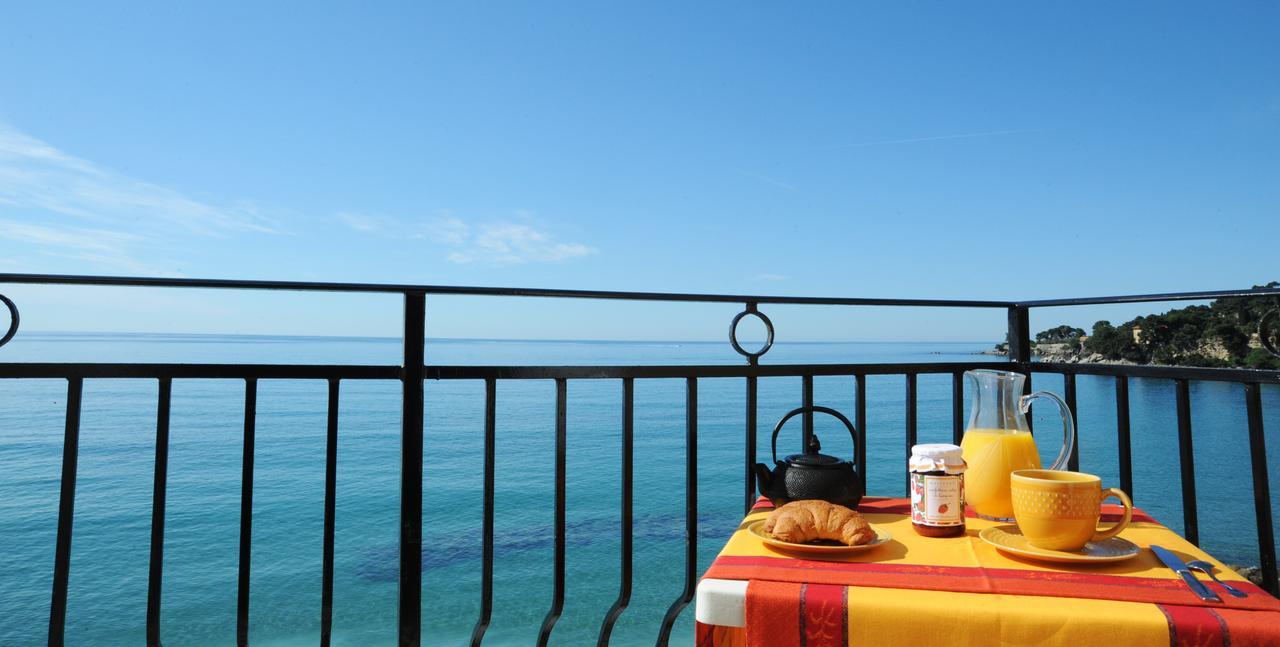 Aparthotel Holiday'S Beach Ventimiglia Exterior foto