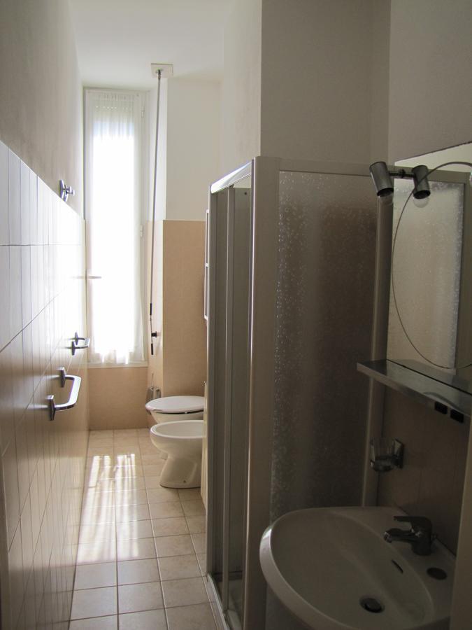 Aparthotel Holiday'S Beach Ventimiglia Exterior foto