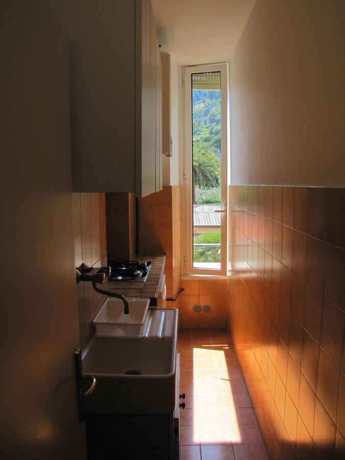 Aparthotel Holiday'S Beach Ventimiglia Exterior foto